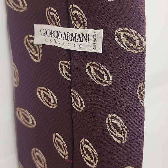 Giorgio Armani Cravatte 100% silk tie. Made in Italy. Burgundy & Yellow - Picture 6 of 7